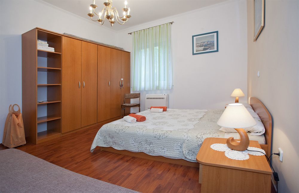 Cro Jet Set Apartments Spalato Esterno foto